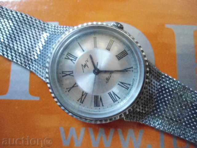 Ένα δοκάρι Ένα δοκάρι