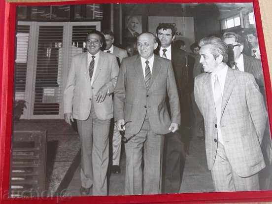 Άλμπουμ με φωτογραφίες του Τόντορ Ζίβκοφ, φωτογραφία, φωτογραφία από το σοσιαλιστικό καθεστώς με τιμή 149.00 BGN | € 76.18 Άλμπουμ με φωτογραφίες του Τόντορ Ζίβκοφ, φωτογραφία, φωτογραφία από το σοσιαλιστικό καθεστώς με τιμή 149.00 BGN | € 76.18