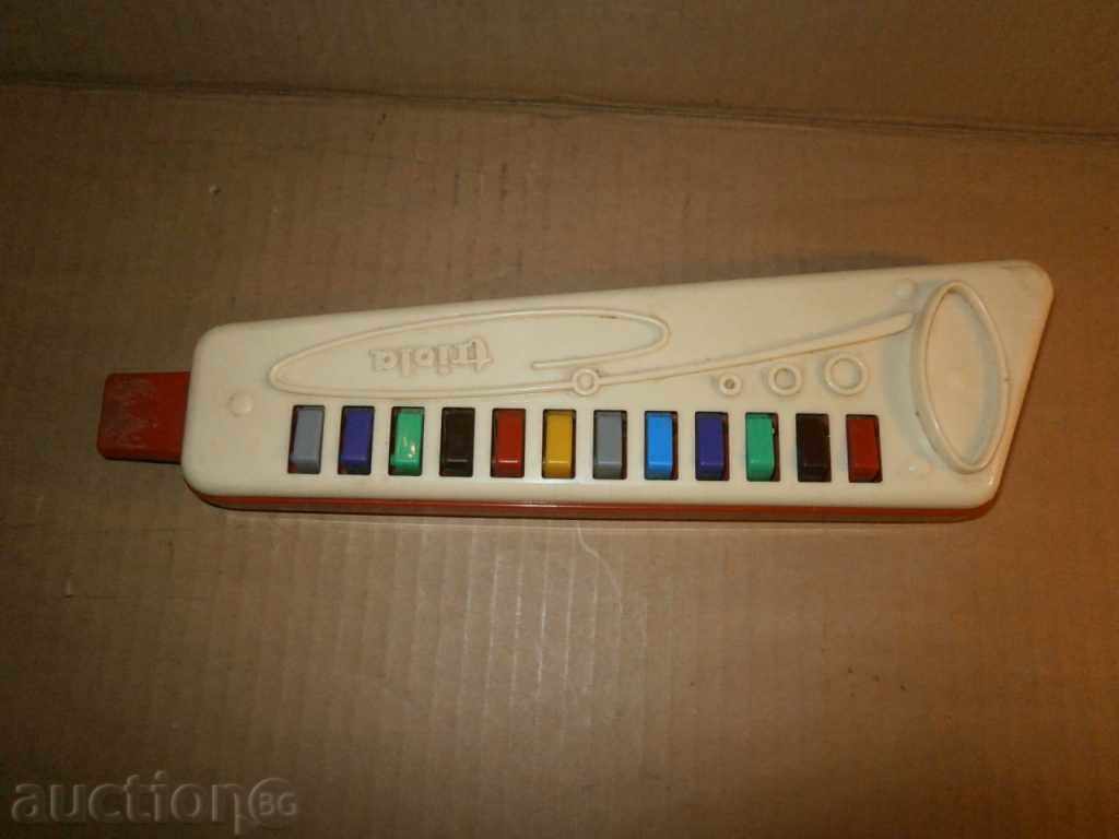 Trilogy SOT Made in GDR with price 41.00 BGN | € 20.96 Trilogy SOT Made in GDR with price 41.00 BGN | € 20.96