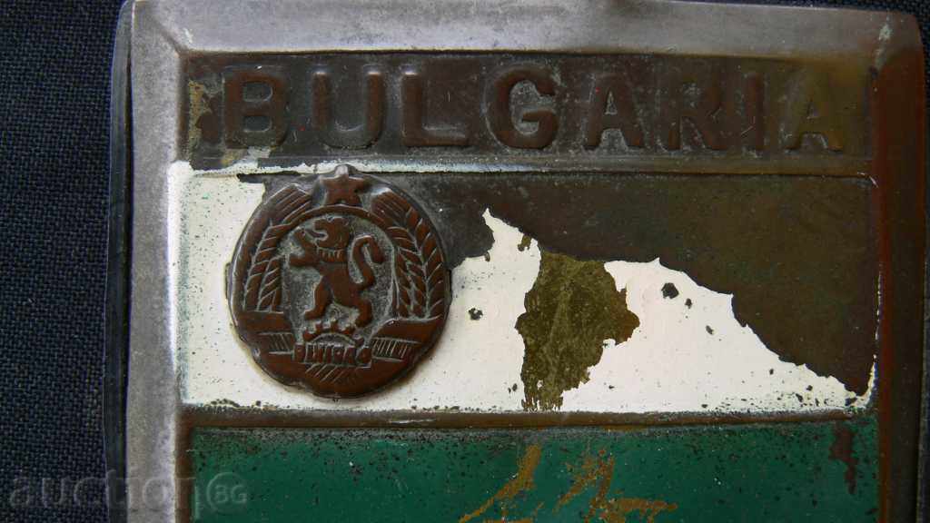 Auction  RED CARBON TABLES