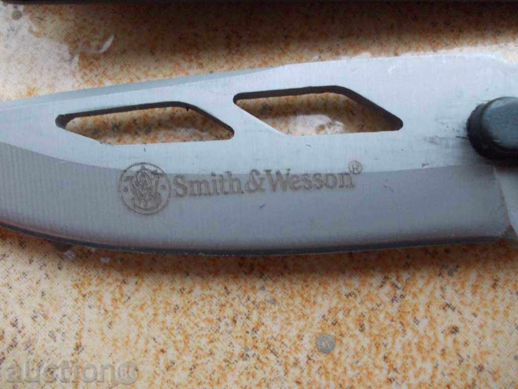 Delivery of skeletal knife 1 Delivery of skeletal knife 1