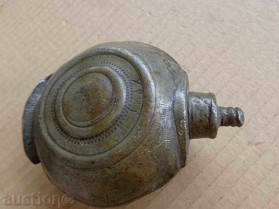 Delivery of Old tin pavour, flask, 19th century witch Delivery of Old tin pavour, flask, 19th century witch