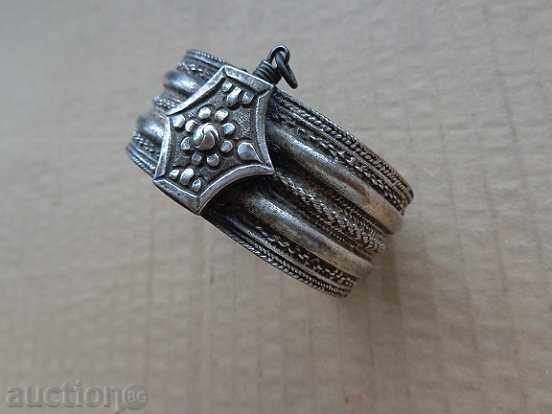 Auction Renaissance silver bracelet, jewelry, jewelry, necklace, ring Auction Renaissance silver bracelet, jewelry, jewelry, necklace, ring