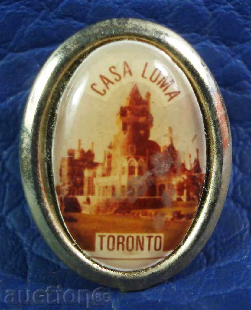 3591 Canada sign with emblematic building in Toronto on a pin
