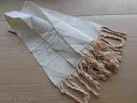 Стара ръчно тъкана кърпа носия
