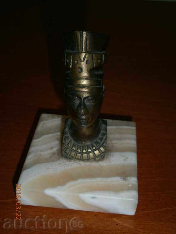 zeiță egipteană - Bronz - 1 - prespapier cu preț 25.40 BGN | € 12.99 zeiță egipteană - Bronz - 1 - prespapier cu preț 25.40 BGN | € 12.99