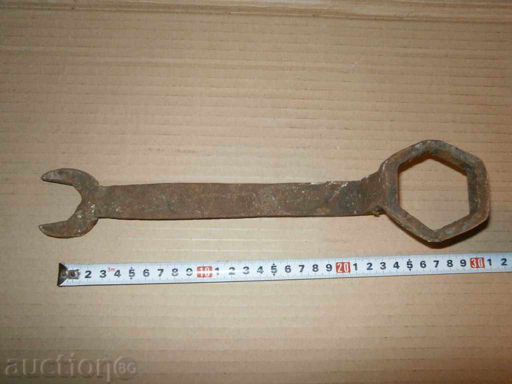 antique coach wrench tool coach stagecoach - 6