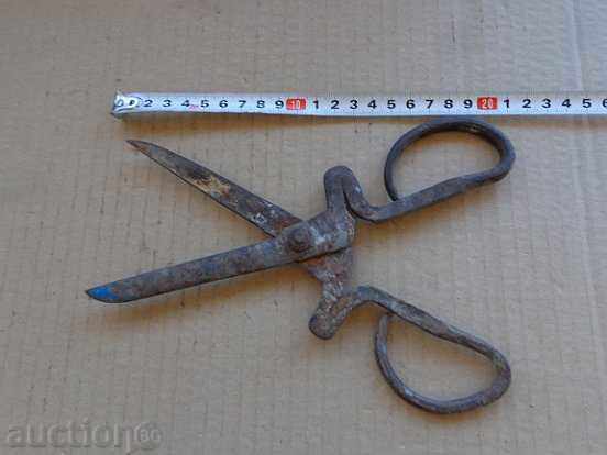 Auction Old wrought iron scissors, wrought iron primitive Auction Old wrought iron scissors, wrought iron primitive
