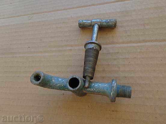 An old crane, a collector, a cannon, a sling - 7