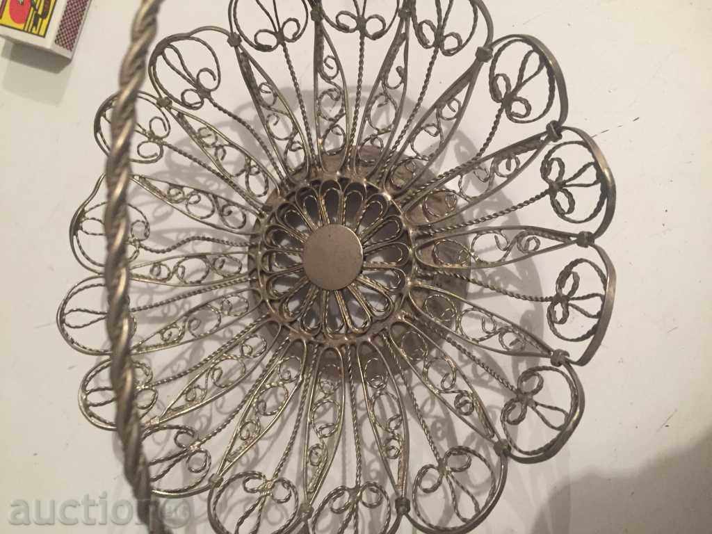 Licitație lucrătură fină