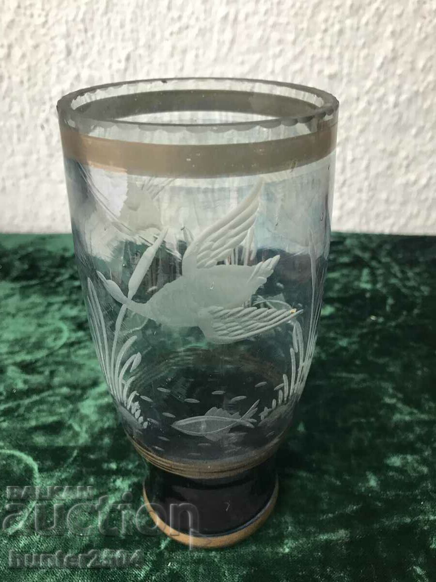 Vase-engraved colored glass 19 cm