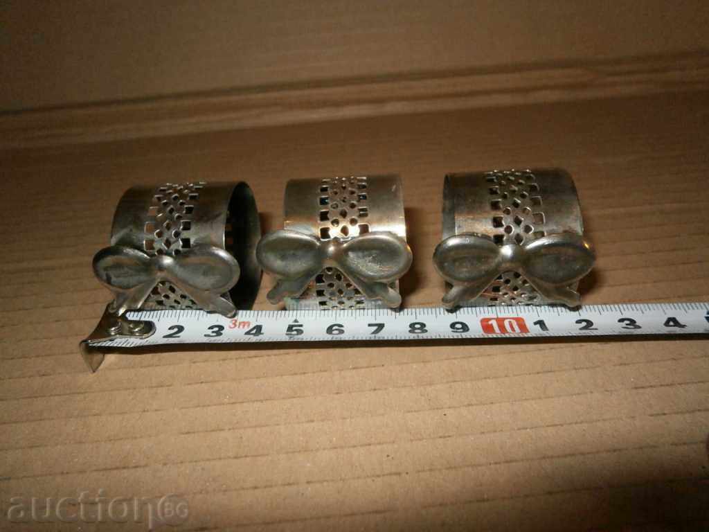 Auction lot of salfettits Auction lot of salfettits