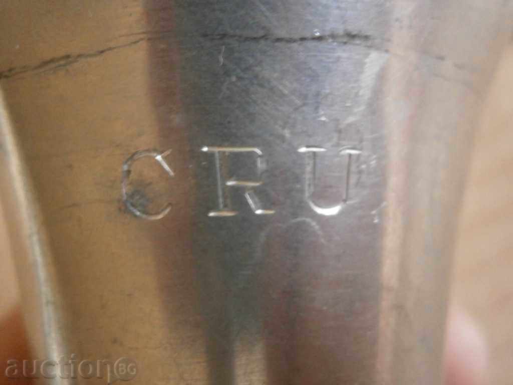 a glass of white metal - 6 a glass of white metal - 6