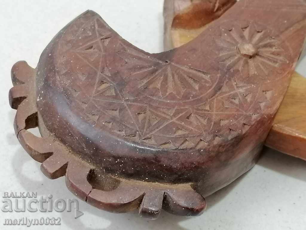 Auction Pliers for cutting hazelnuts with carved wood walnut Auction Pliers for cutting hazelnuts with carved wood walnut