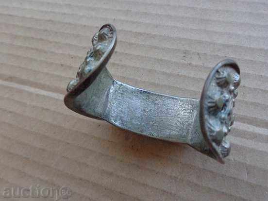 Παράδοση Βραχιόλι από ασήμι αναγέννησης τύπου «σφεντόνα», κοσμήματα, κοσμήματα Παράδοση Βραχιόλι από ασήμι αναγέννησης τύπου «σφεντόνα», κοσμήματα, κοσμήματα