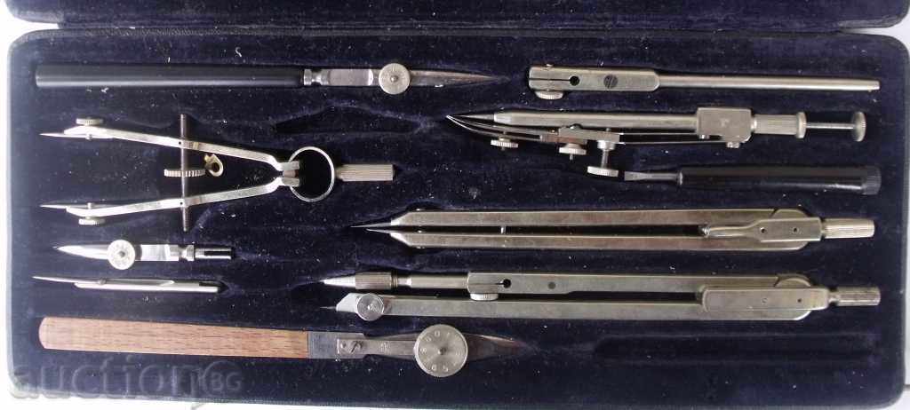 OLD BELLS WITH A BOX - 5 OLD BELLS WITH A BOX - 5