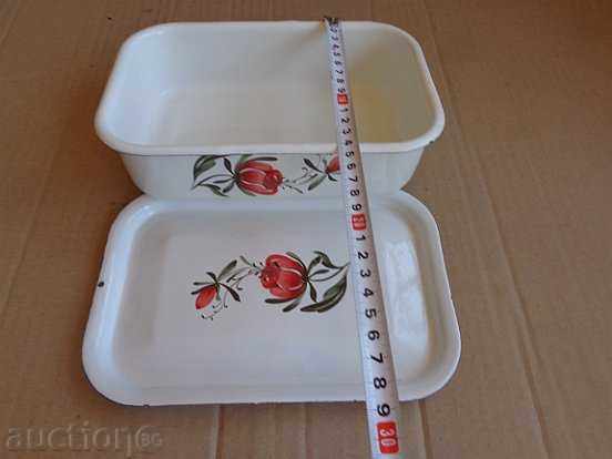 Enamelled enamel food box with price 43.00 BGN | € 21.99