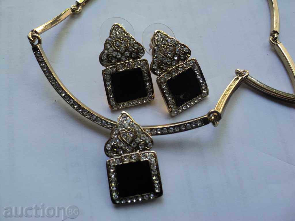 WOMEN'S WHOLESALE WITH EXCLUSIVE BEAUTY !!!!! with price 50.00 BGN | € 25.56