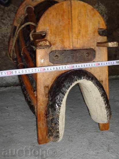 Delivery of Old horse saddle, samar, riding, jockey Delivery of Old horse saddle, samar, riding, jockey