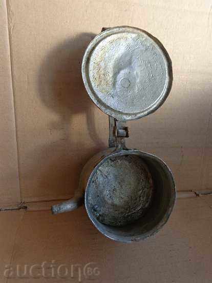 Old waiter, kettle, kettle, baker, copper pot with price 217.00 BGN | € 110.95 Old waiter, kettle, kettle, baker, copper pot with price 217.00 BGN | € 110.95