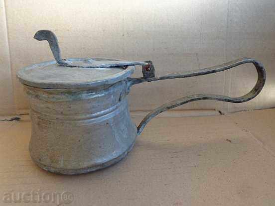 Auction Old waiter, kettle, kettle, baker, copper pot Auction Old waiter, kettle, kettle, baker, copper pot