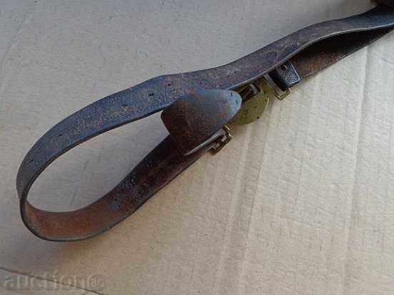 Delivery of Old leather belt, buckle, buckle Delivery of Old leather belt, buckle, buckle