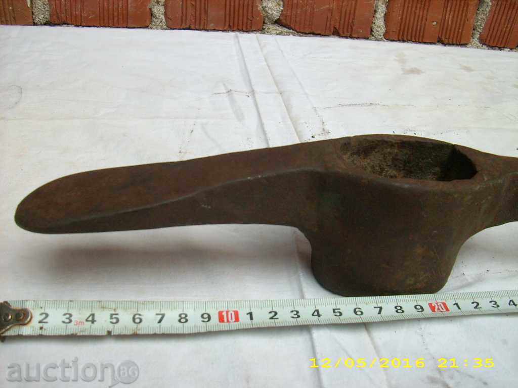 WIG KIRKA - BLADE with price 4.99 BGN | € 2.55 WIG KIRKA - BLADE with price 4.99 BGN | € 2.55