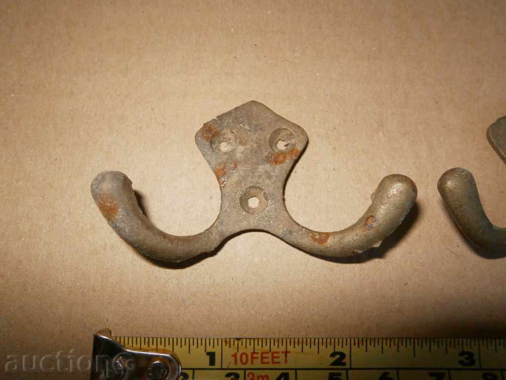 lots of bronze hangers with price 10.00 BGN | € 5.11 lots of bronze hangers with price 10.00 BGN | € 5.11