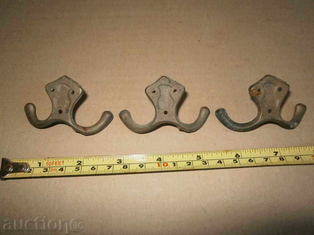 lots of bronze hangers - 5 lots of bronze hangers - 5