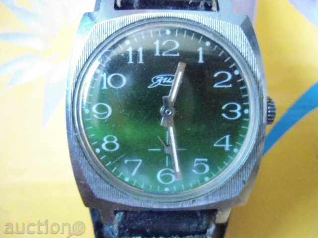 iarnă cu preț 42.00 BGN | € 21.47 iarnă cu preț 42.00 BGN | € 21.47