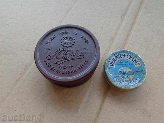Lot boxes, metal and bakelite cream box, Bulgaria with price 40.00 BGN | € 20.45