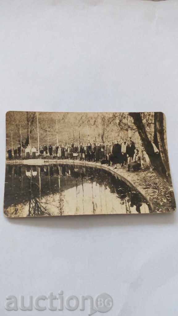 Пощенска картичка Край езерото