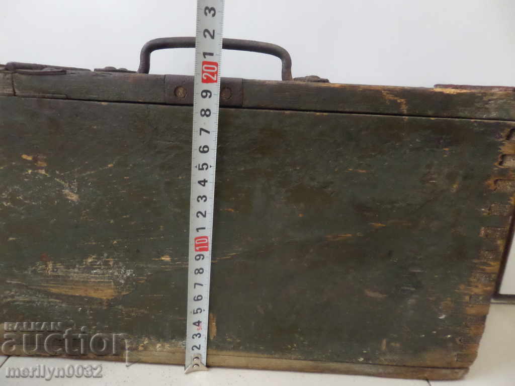 Cartridge box Schwartz Vine ammunition WW1 World War I with price 69.00 BGN | € 35.28 Cartridge box Schwartz Vine ammunition WW1 World War I with price 69.00 BGN | € 35.28