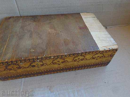 An old pyrographic box with a view of Veliko Tarnovo - 6 An old pyrographic box with a view of Veliko Tarnovo - 6