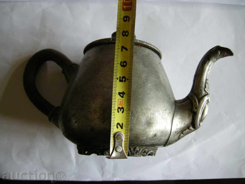 Auction old English teapot, kettle Auction old English teapot, kettle