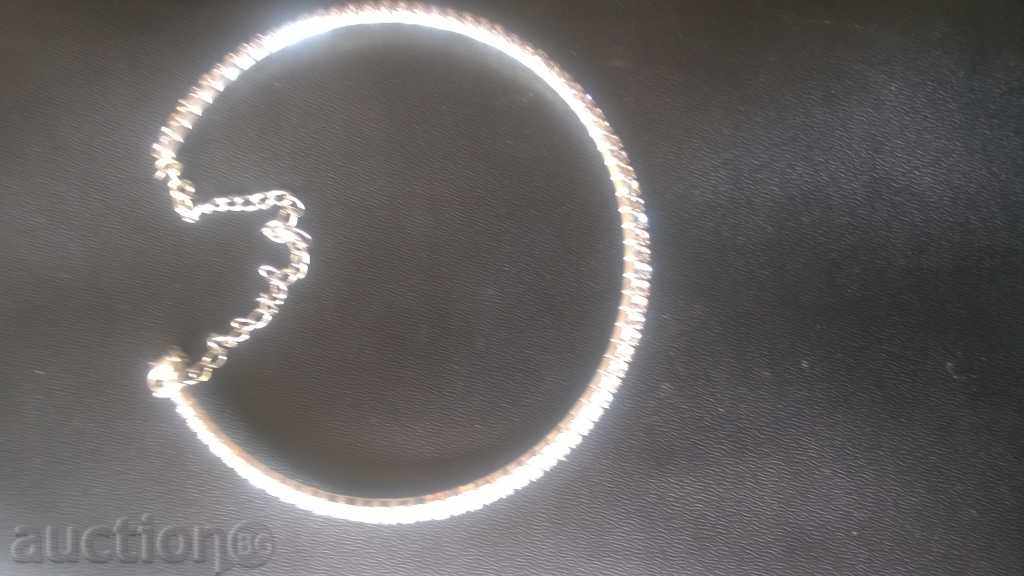 КОЛИЕ с цена € 5.11 | 9.99 лв. КОЛИЕ с цена € 5.11 | 9.99 лв.