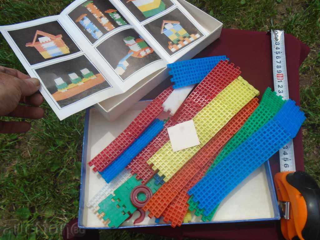 Delivery of BUILDER NO. 1, FOR CHILDREN ABOVE 5 YEARS - SEVEN EXCELLENT Delivery of BUILDER NO. 1, FOR CHILDREN ABOVE 5 YEARS - SEVEN EXCELLENT