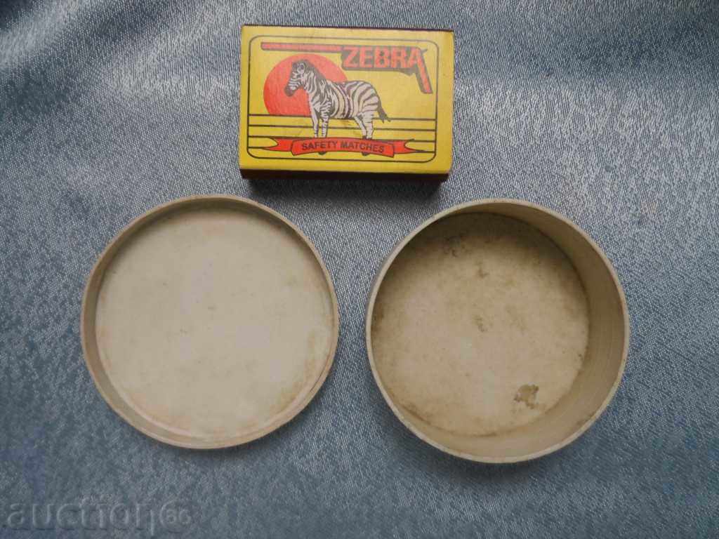 Delivery of old plastic box Delivery of old plastic box