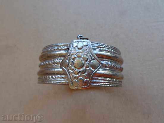 Renaissance silver bracelet, jewel, jewel, necklace, ring Renaissance silver bracelet, jewel, jewel, necklace, ring