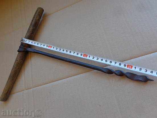 Delivery of Old carpentry, drill, tool, wrought iron Delivery of Old carpentry, drill, tool, wrought iron