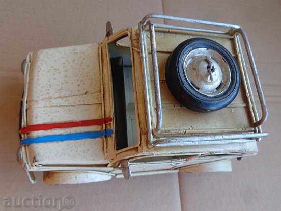 Auction Children's tin toy car, car, stroller Auction Children's tin toy car, car, stroller