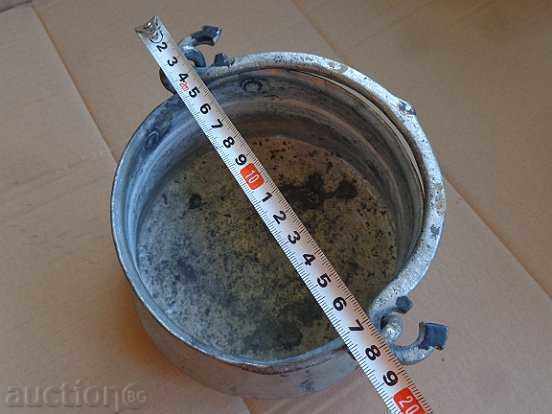 Auction Old bakery mince, baker, pot Auction Old bakery mince, baker, pot