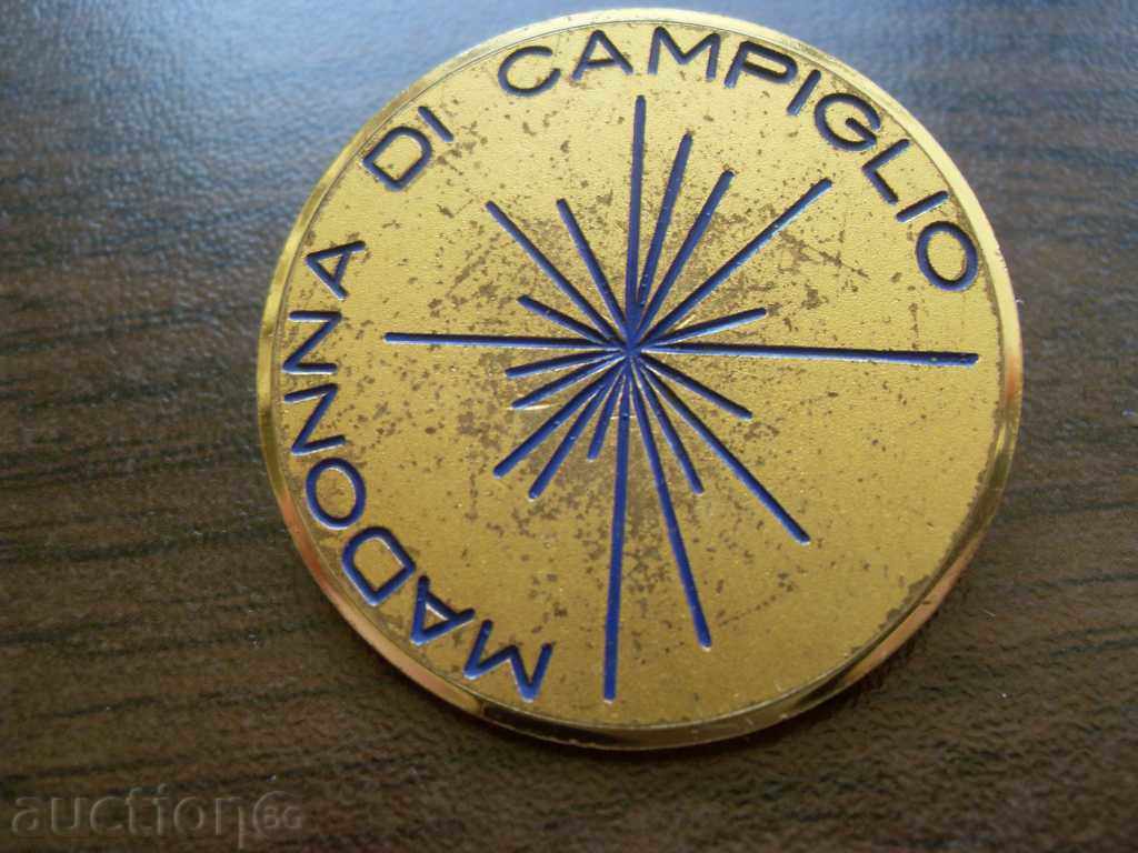 Delivery of GIRLS WITH COVER, EMAIL