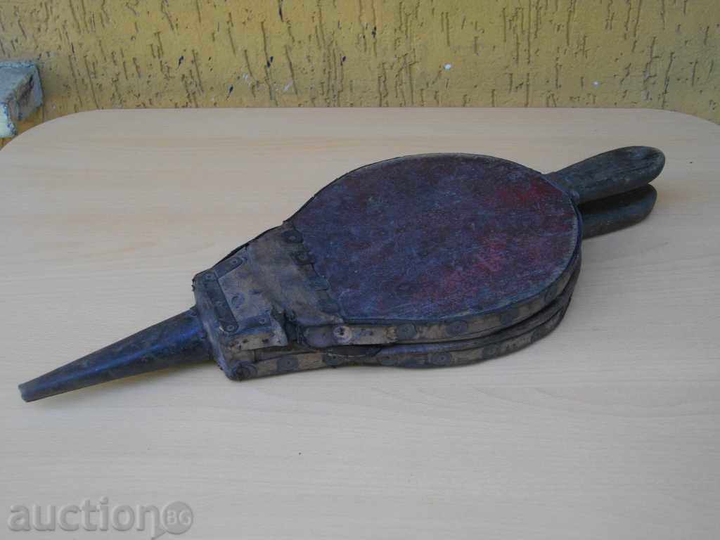 The old man worked with price 150.00 BGN | € 76.69 The old man worked with price 150.00 BGN | € 76.69