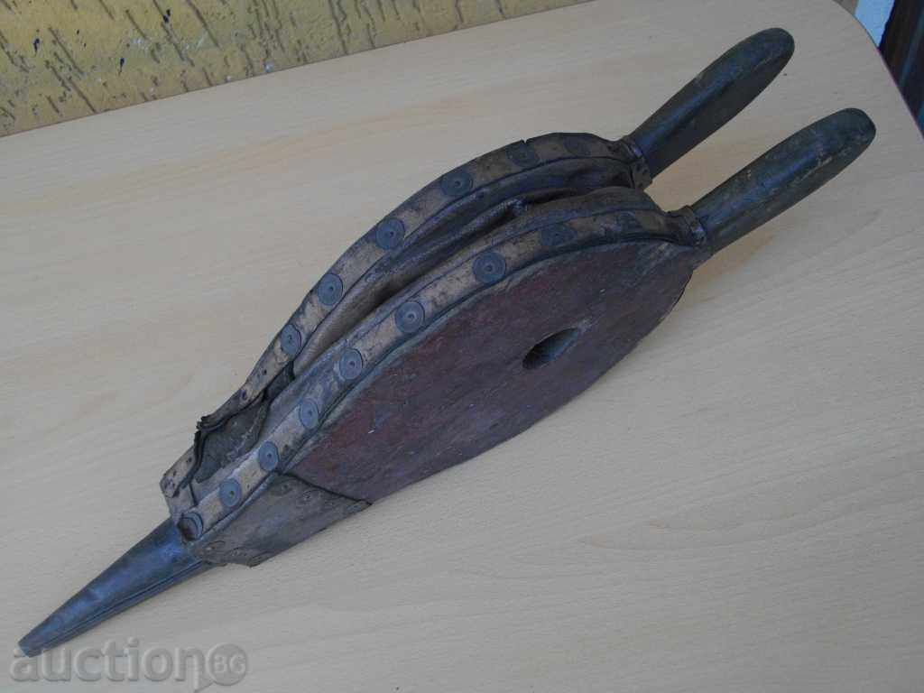 Auction The old man worked Auction The old man worked