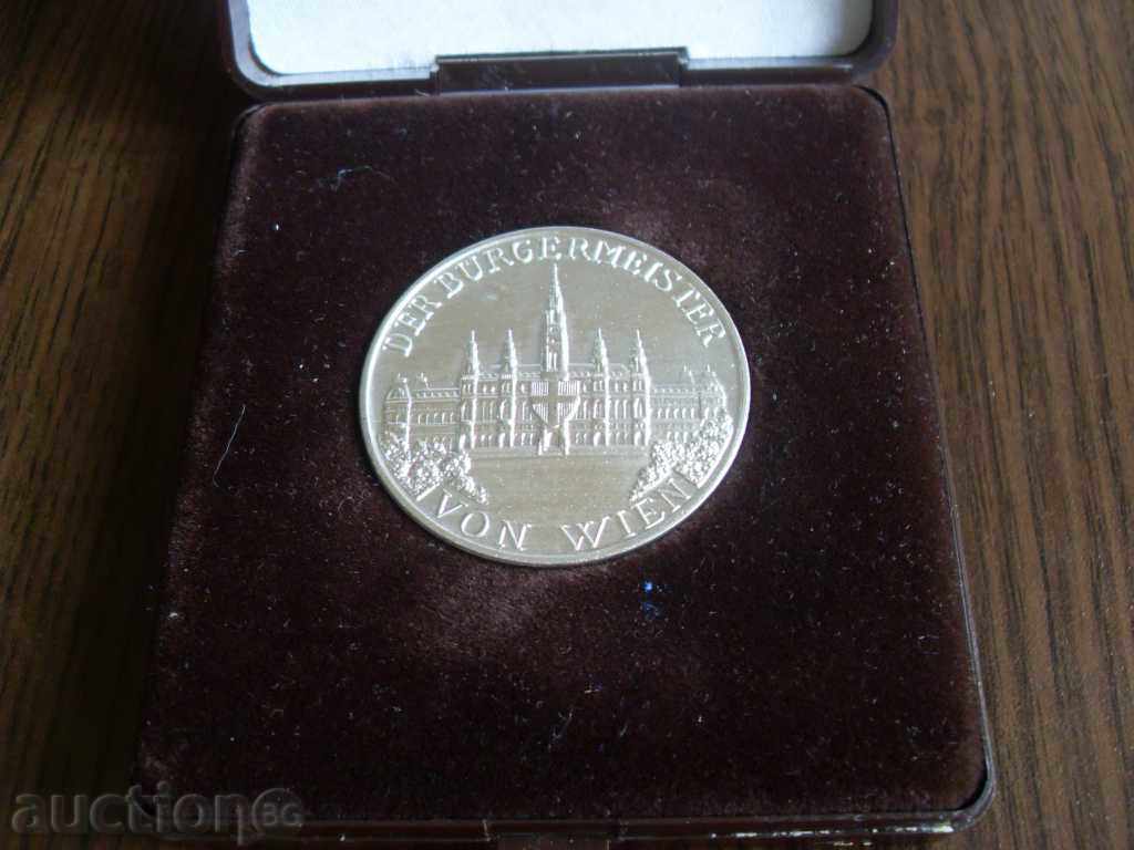 AUSTRIAN MEDAL PLAKET with price 17.10 BGN | € 8.74