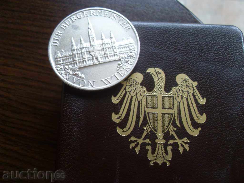 Delivery of AUSTRIAN MEDAL PLAKET