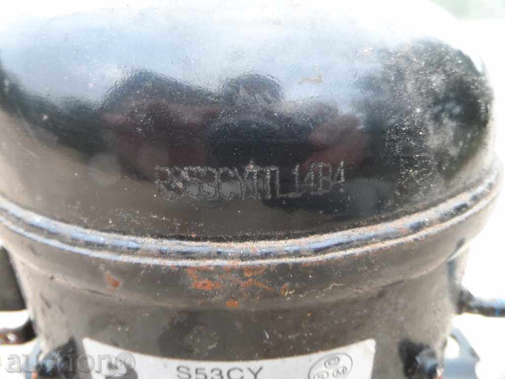 Refrigerator compressor with price 20.00 BGN | € 10.23 Refrigerator compressor with price 20.00 BGN | € 10.23