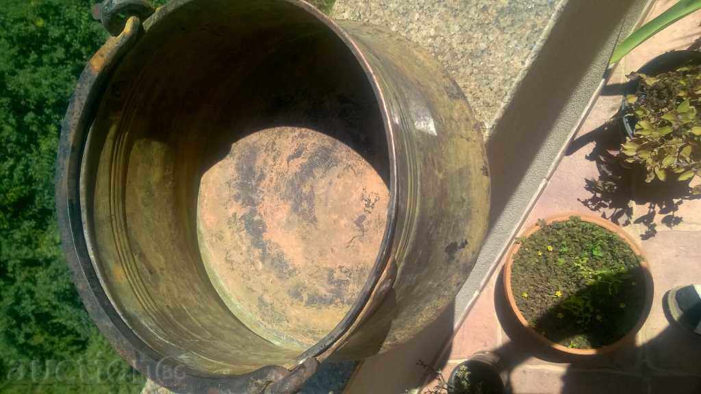 Auction  MED, BAKER, MASSIVE MEDICAL COURT - NOT USED !!!