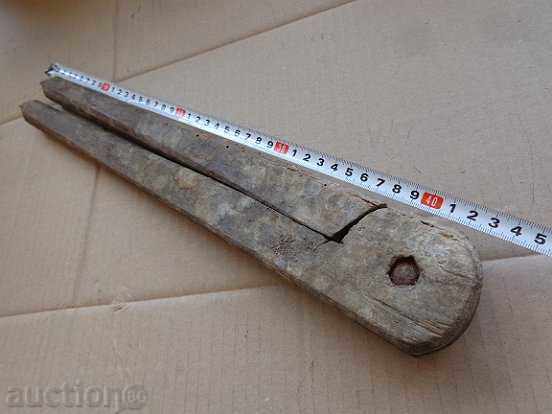 Auction Old wooden carvings sawing tool Auction Old wooden carvings sawing tool